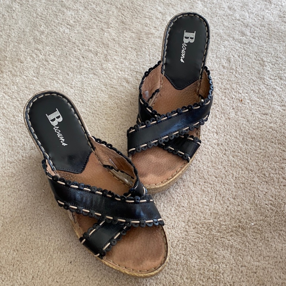 Browns wedge sandals